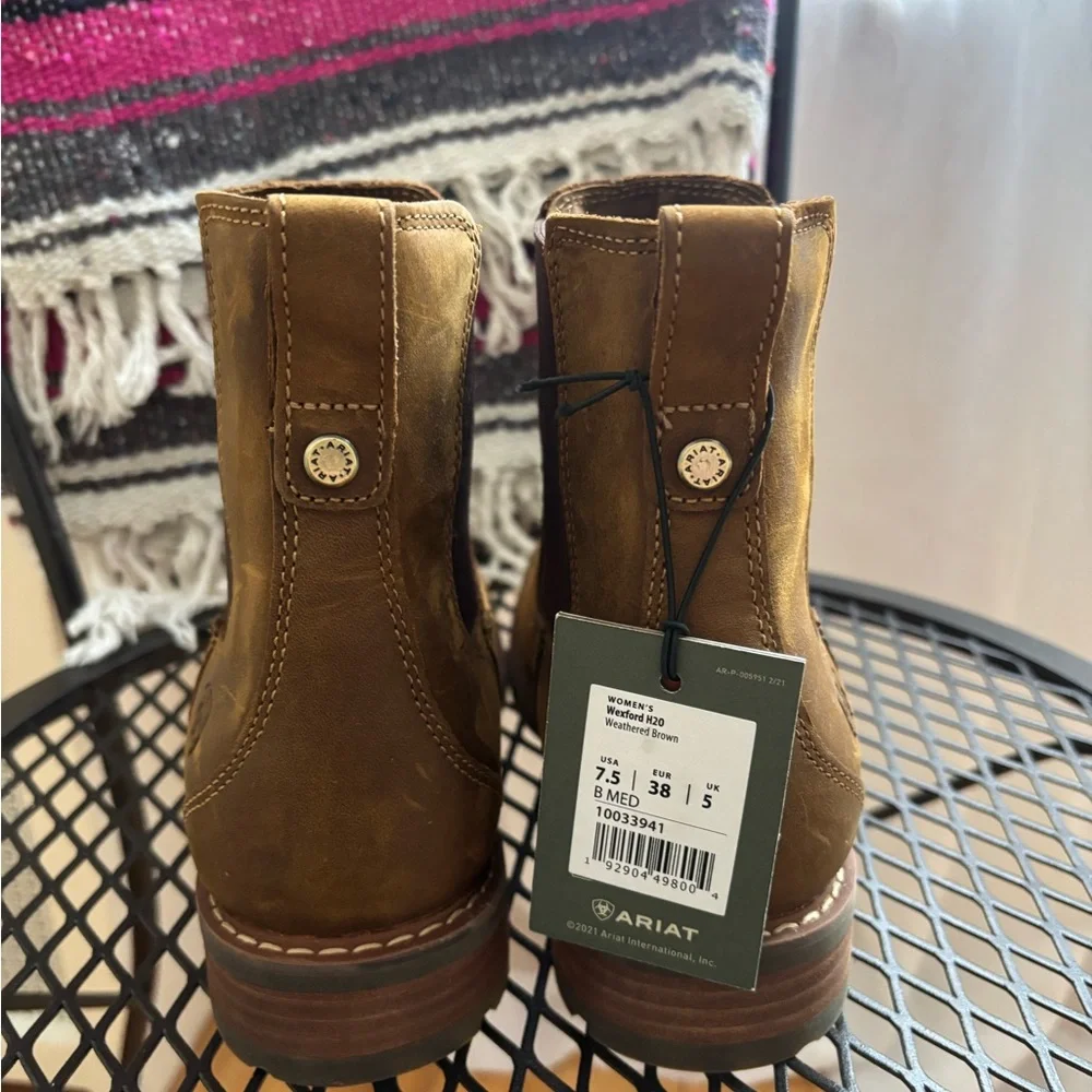Women’s Ariat Wexford Waterproof Chelsea Boot - 7.5 NWT - Picture 4 of 7